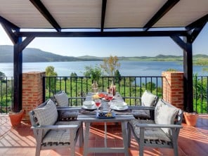 Lakeside Farmhouse Studio Apartments in Southern Spain